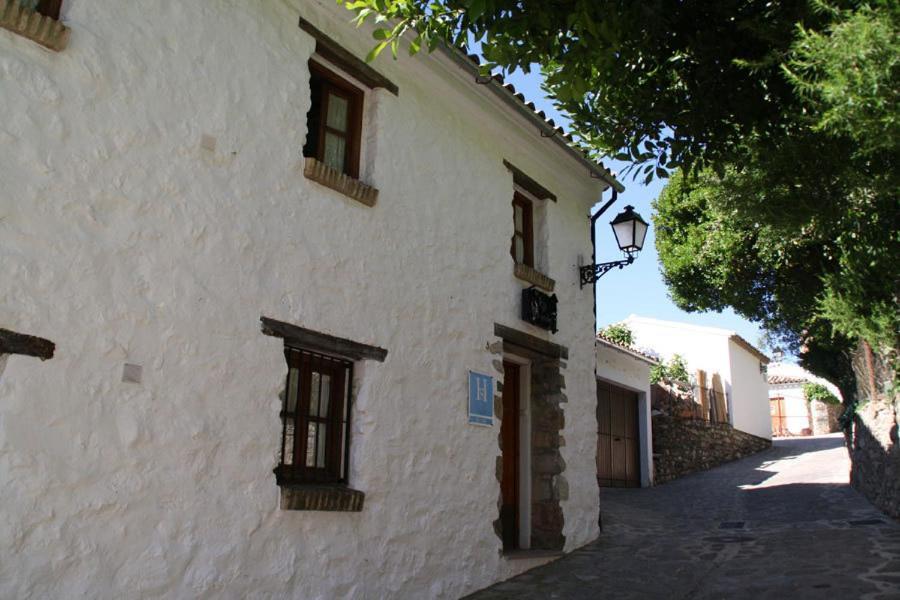 Tugasa Hotel Y Apartamentos Rurales La Posada Villaluenga Del Rosario Exterior photo
