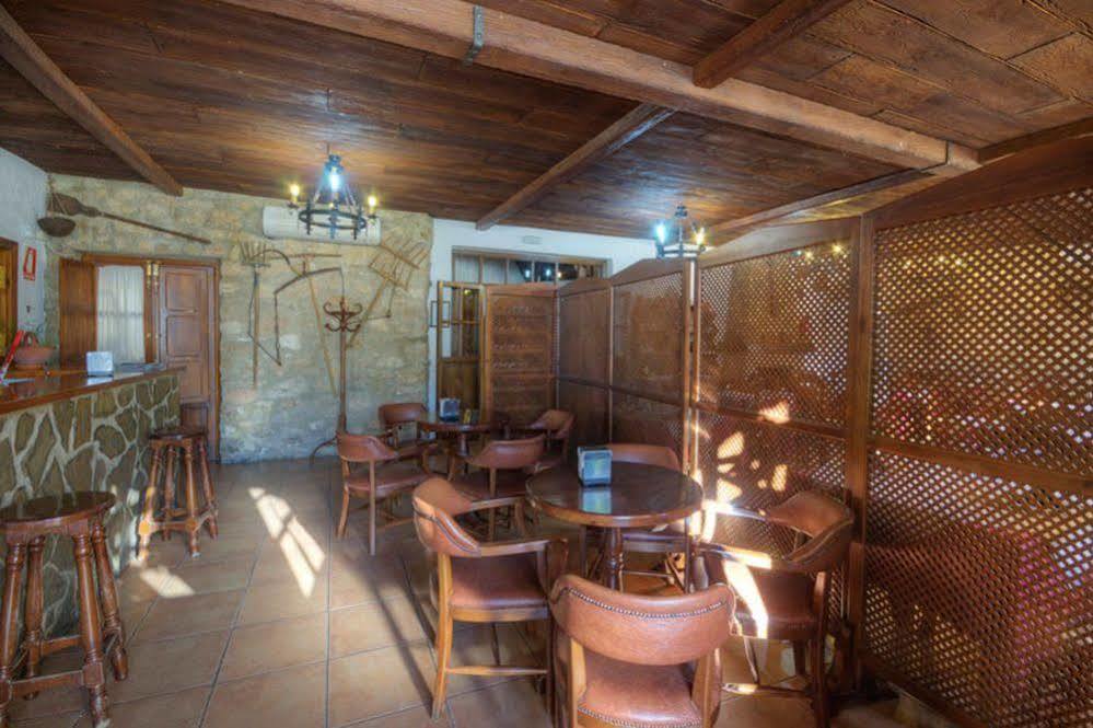 Tugasa Hotel Y Apartamentos Rurales La Posada Villaluenga Del Rosario Exterior photo